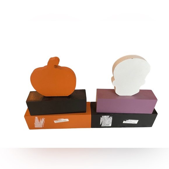 "Happy Halloween" & "Trick or Treat" Swivel Block Decor Signs, Pumpkin & Skull - Picture 4 of 4